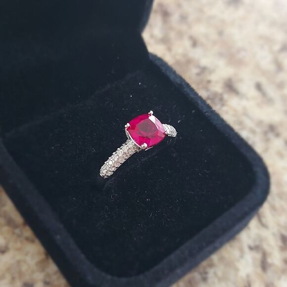 2.2 Carat Ruby Ring 925 Sterling Silver - Picture 3 of 12
